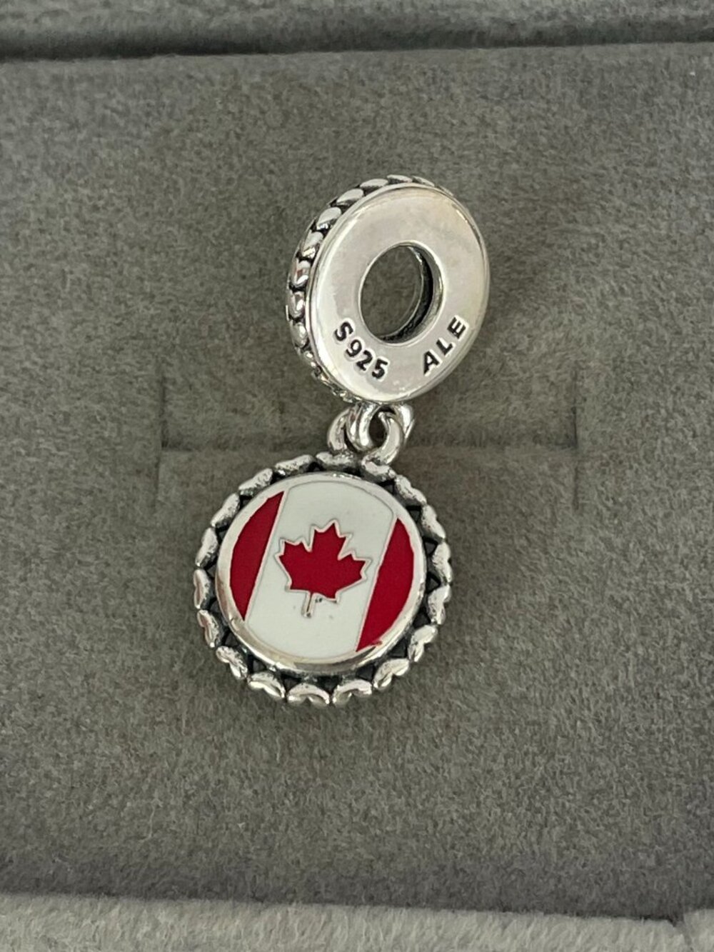 Pandora Canada Flag Exclusive Charm